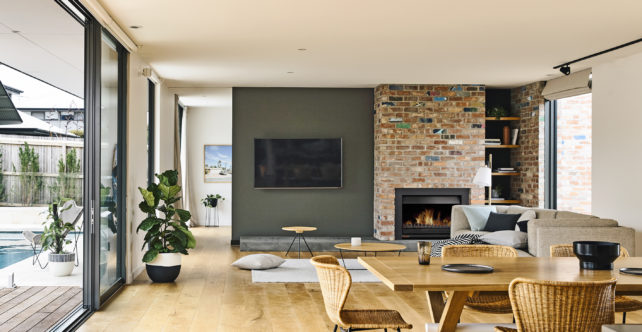 Jetmaster Universal open wood fire, Point Lonsdale 