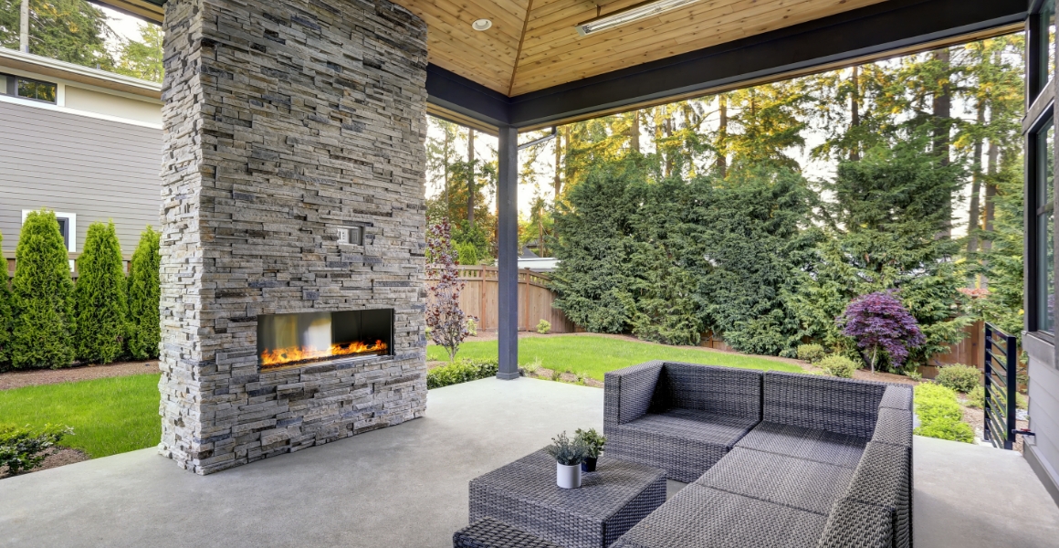 what-you-need-to-know-about-outdoor-fireplaces